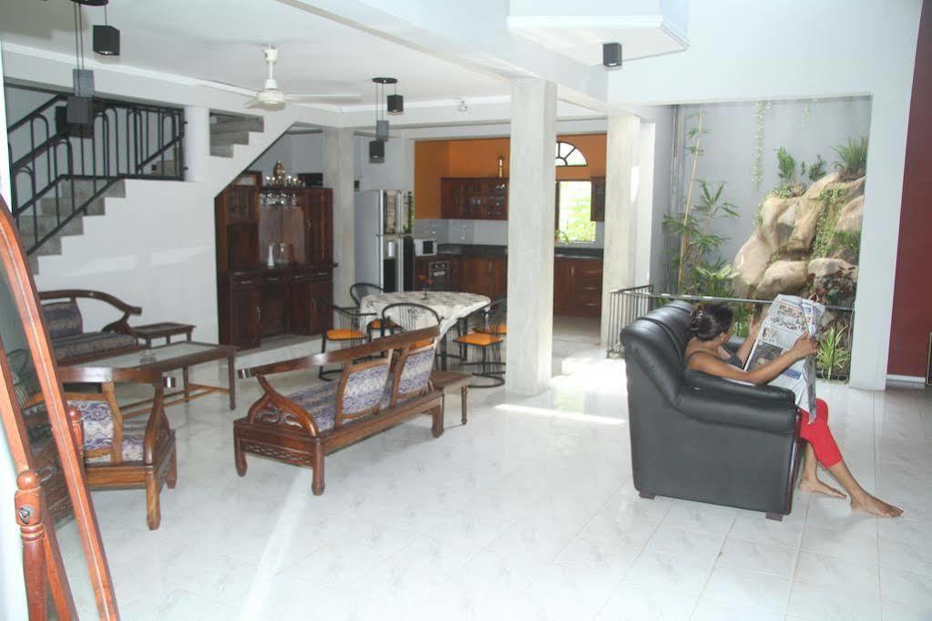 نيجومبو Villa Taprobane المظهر الخارجي الصورة